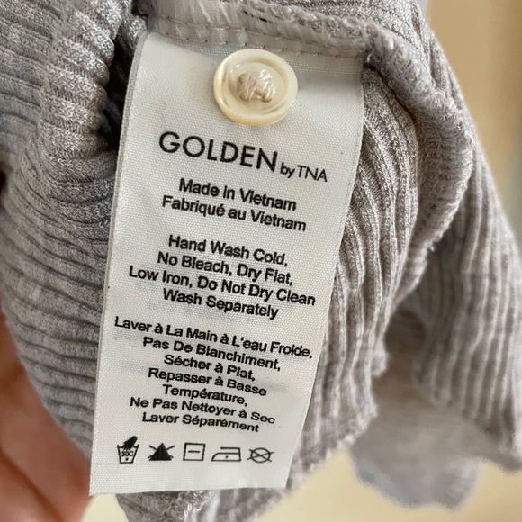 Aritzia Golden by TNA Hennechar Long Sleeve Shirt Size XS - Picture 9 of 10